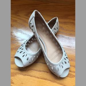 American Eagle open-toe flats